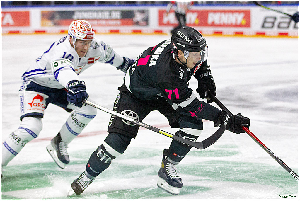 PENNY DEL;  Koelner Haie - Schwenninger Wild Wings; Koeln, 08.10.2021